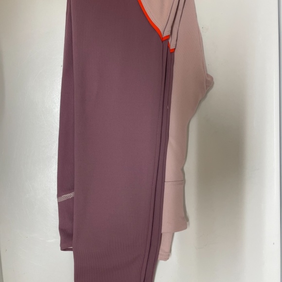 Fabletics Jessica 2 tone pink leggings size xs - Picture 10 of 12